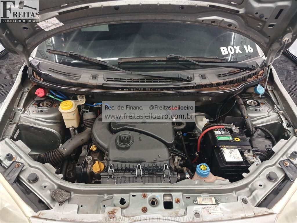 Foto 9 de 18: FIAT/UNO SPORTING 1.4, 12/12, PLACA: E__-___0, GASOL/ALC, CINZA
