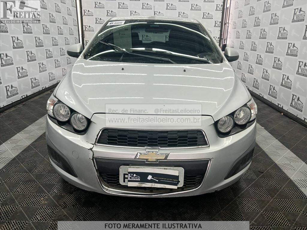 Foto 14 de 21: I/CHEV SONIC LT HB AT, 12/13, PLACA: F__-___4, GASOL/ALC, PRATA