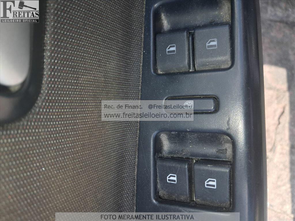 Foto 11 de 17: VW/FOX 1.6 PRIME GII, 12/12, PLACA: E__-___5, GASOL/ALC, PRETA