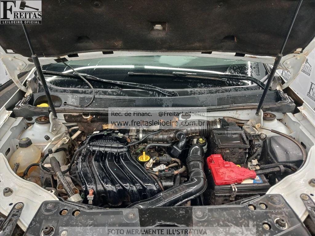Foto 9 de 21: RENAULT/DUSTER ZEN 16, 22/23, PLACA: R__-___0, GASOL/ALC, BRANCA