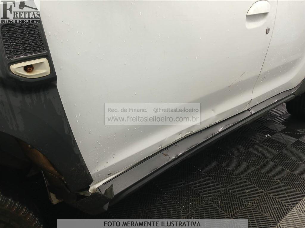 Foto 16 de 21: RENAULT/DUSTER ZEN 16, 22/23, PLACA: R__-___0, GASOL/ALC, BRANCA