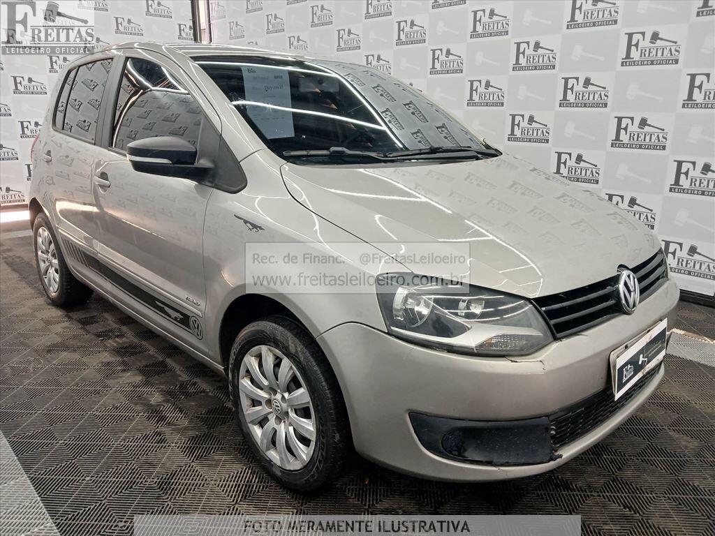 Foto 2: VW/FOX 1.6 GII, 14/14, PLACA: O__-___1, GASOL/ALC, PRATA