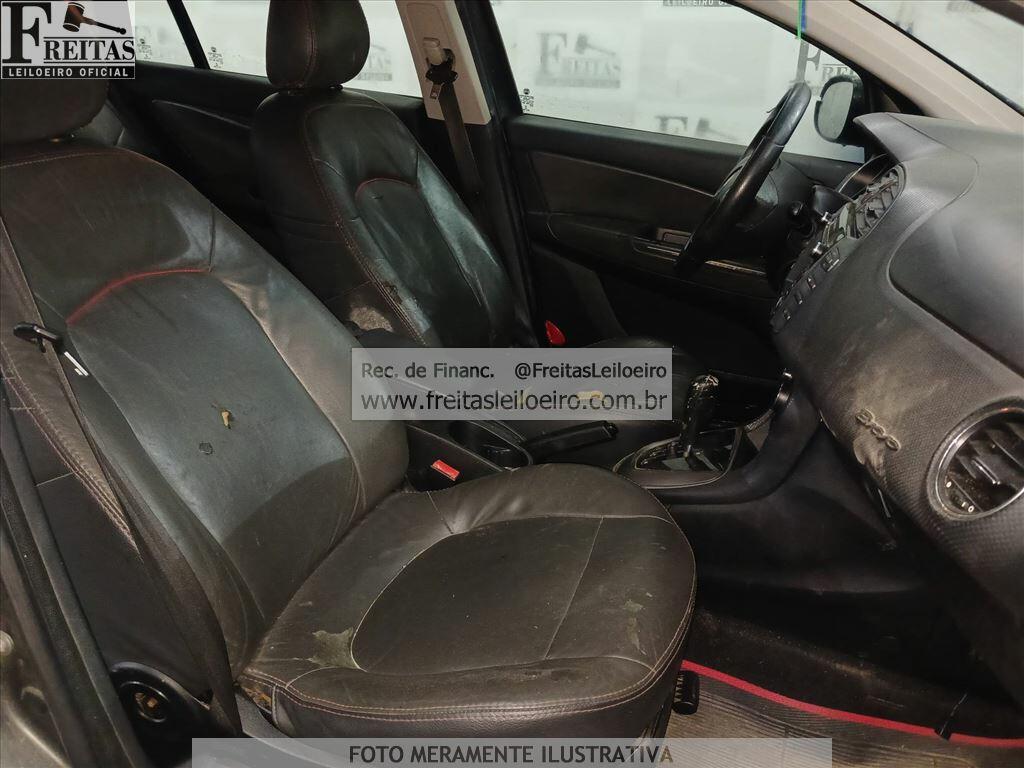 Foto 6 de 16: FIAT/BRAVO ESSENCE 1.8, 13/13, PLACA: O__-___0, GASOL/ALC, CINZA
