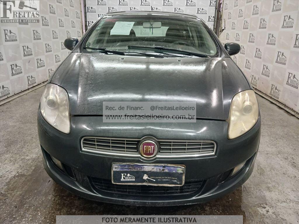 Foto 12 de 16: FIAT/BRAVO ESSENCE 1.8, 13/13, PLACA: O__-___0, GASOL/ALC, CINZA