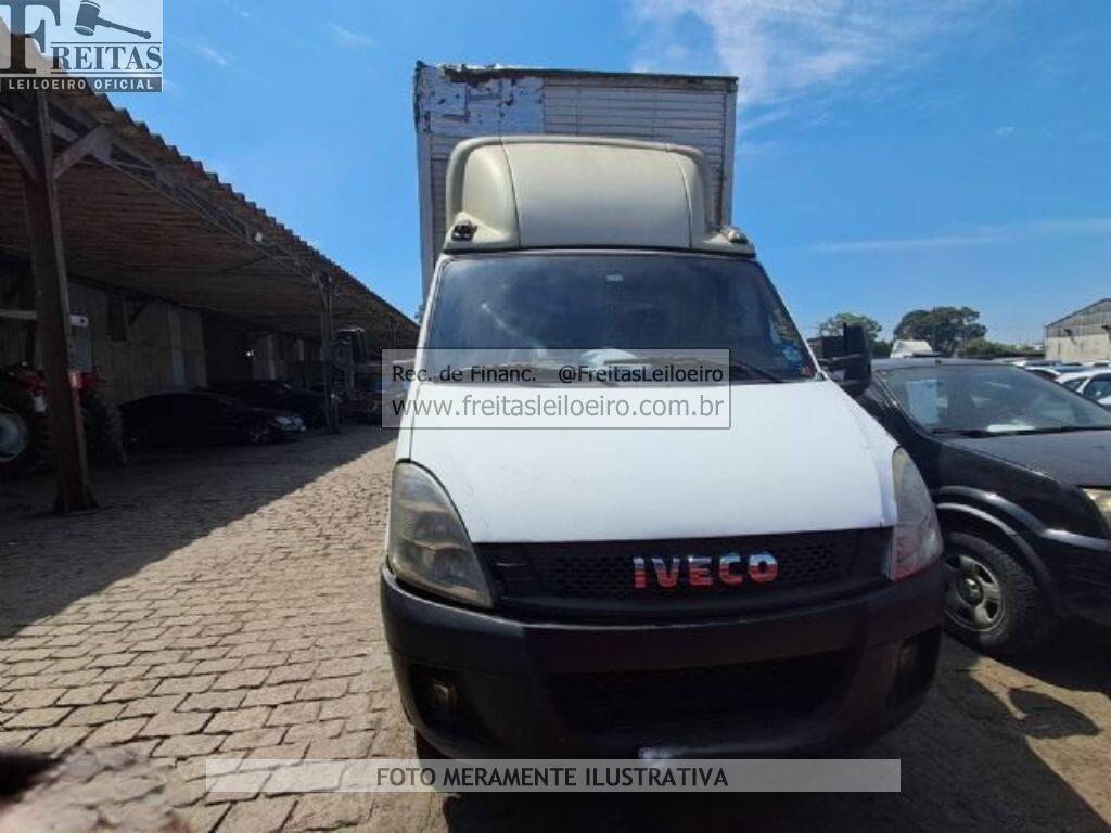 Foto 5: IVECO/DAILY 70C16HDCS, 10/11, PLACA: N__-___9, DIESEL, BRANCA