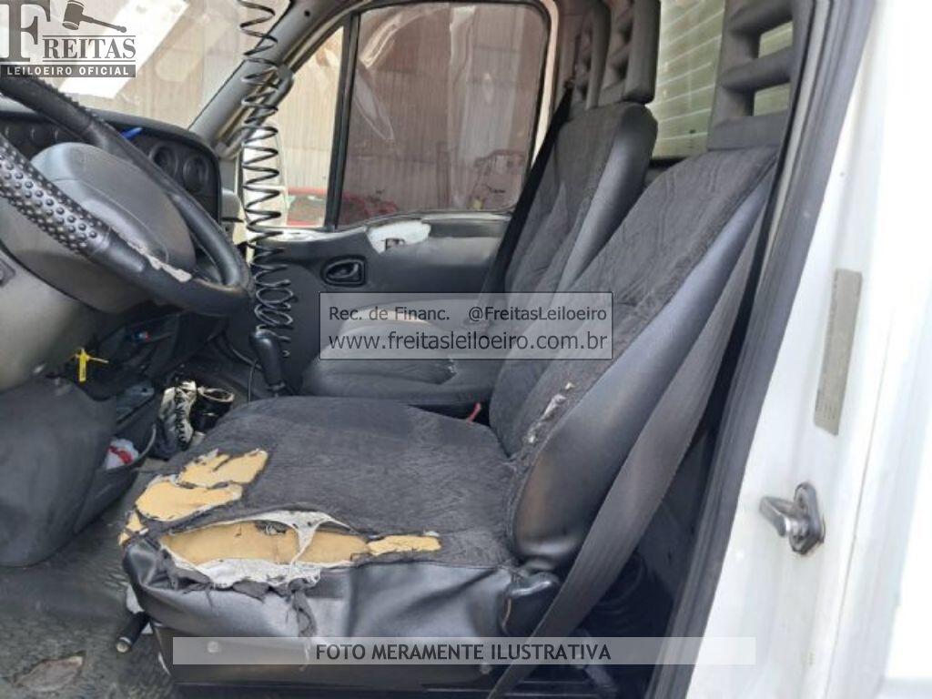 Foto 6 de 12: IVECO/DAILY 70C16HDCS, 10/11, PLACA: N__-___9, DIESEL, BRANCA