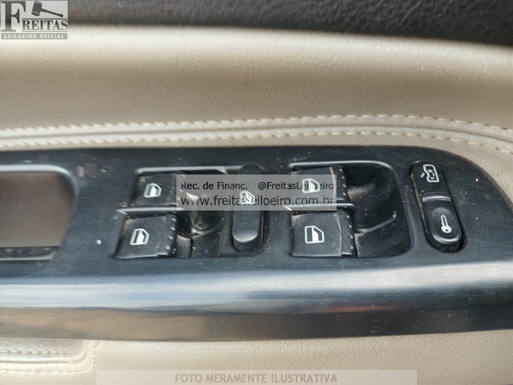 Foto 13 de 19: VW/GOLF 1.6 SPORTLINE, 07/08, PLACA: I__-___7, GASOL/ALC, PRATA