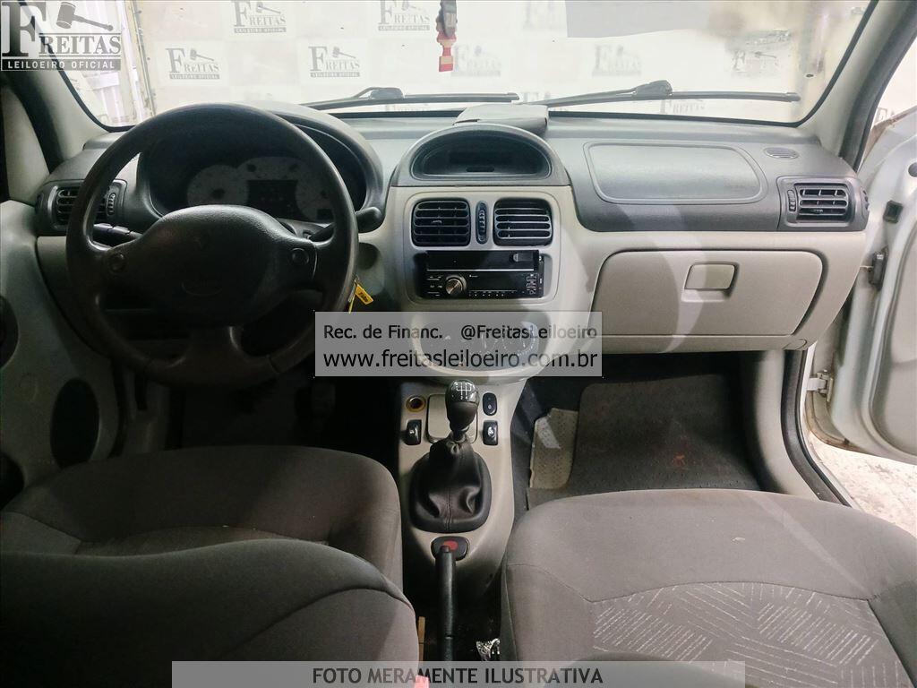 Foto 5: RENAULT/CLIO PRI 10 16VS, 03/03, PLACA: I__-___0, GASOLINA, PRATA