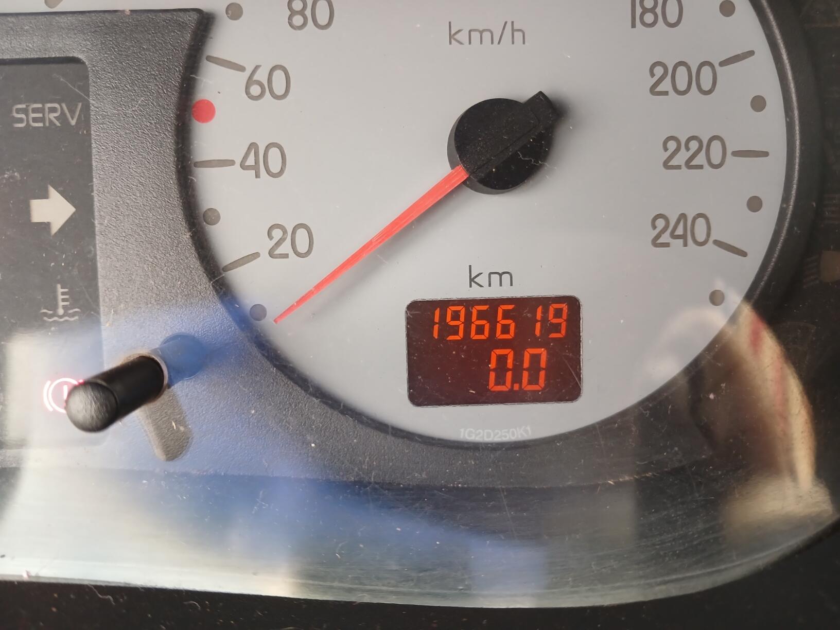 Foto 16 de 16: RENAULT/CLIO PRI 10 16VS, 03/03, PLACA: I__-___0, GASOLINA, PRATA