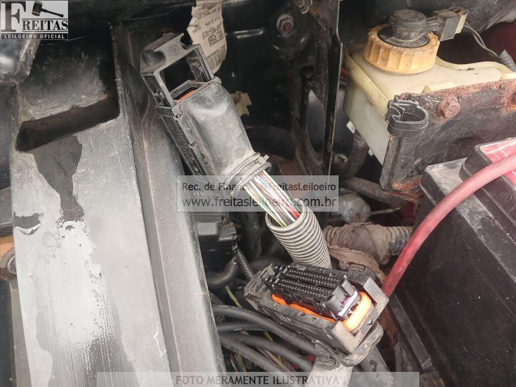 Foto 20 de 24: FIAT/IDEA ELX FLEX, 09/10, PLACA: C__-___6, GASOL/ALC, VERMELHA