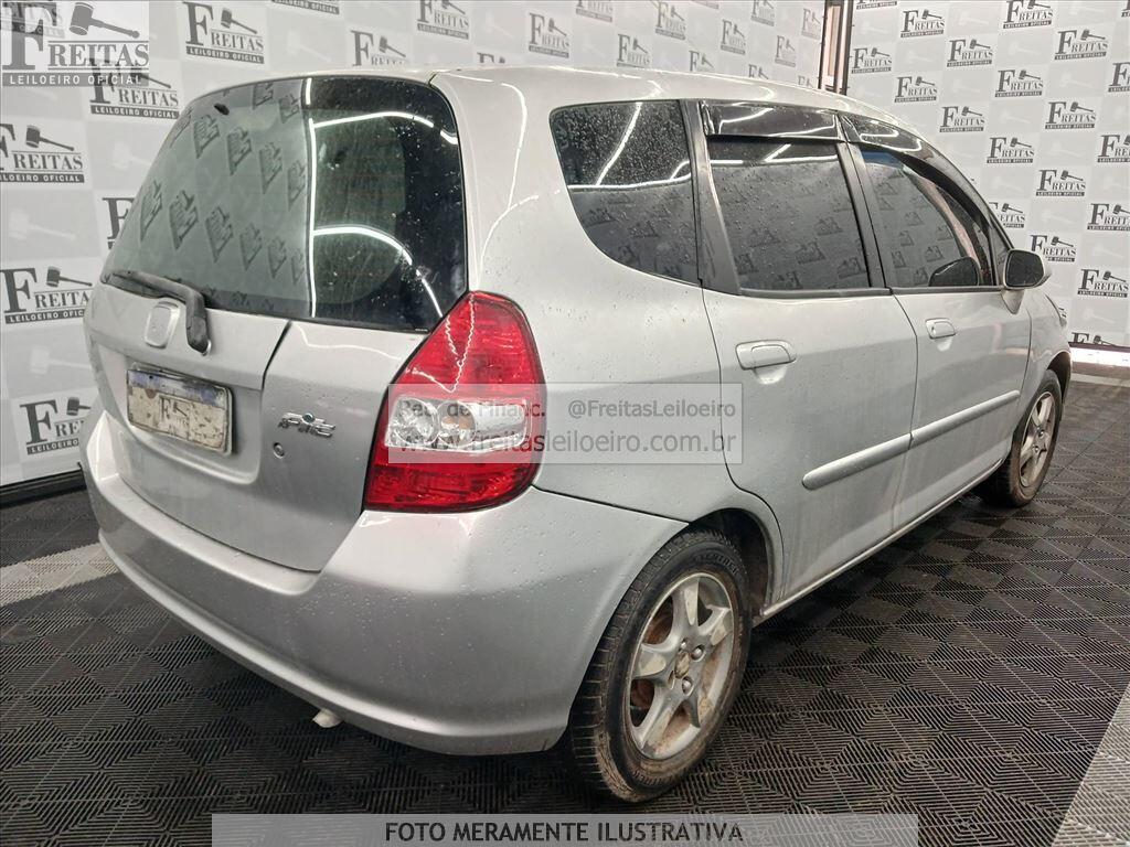 Foto 4: HONDA/FIT LX, 06/06, PLACA: D__-___7, GASOLINA, PRATA