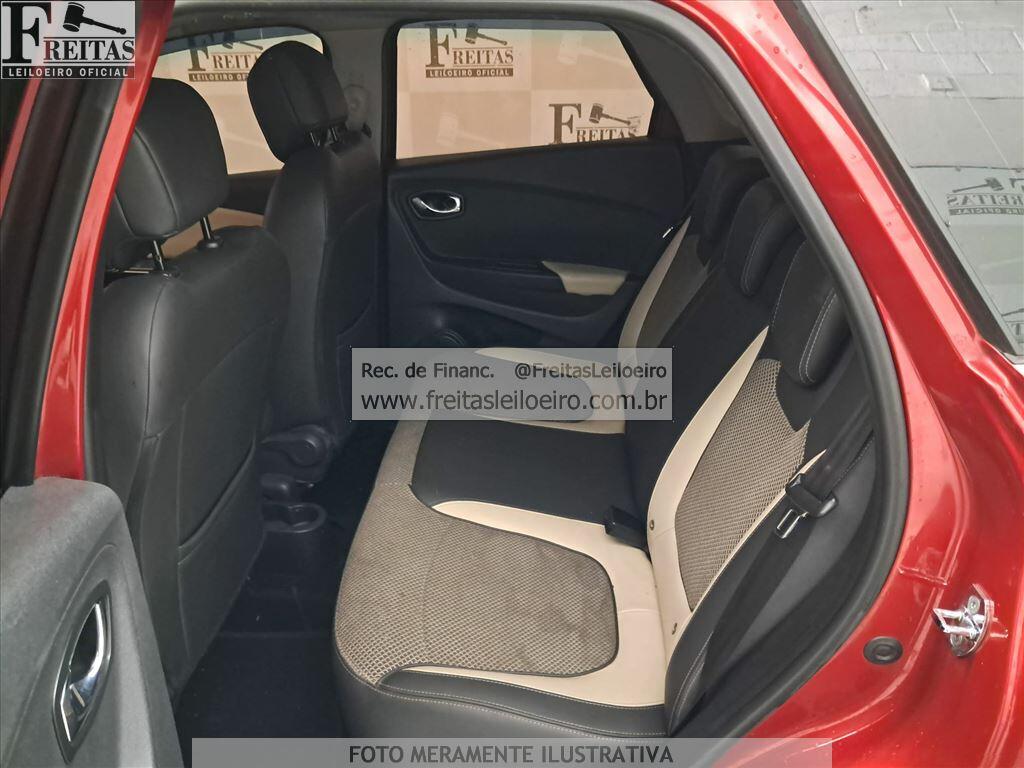Foto 7 de 19: RENAULT/CAPTUR INTEN 16A, 17/18, PLACA: P__-___0, GASOL/ALC, VERMELHA