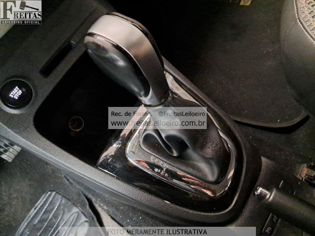 Foto 8 de 19: RENAULT/CAPTUR INTEN 16A, 17/18, PLACA: P__-___0, GASOL/ALC, VERMELHA