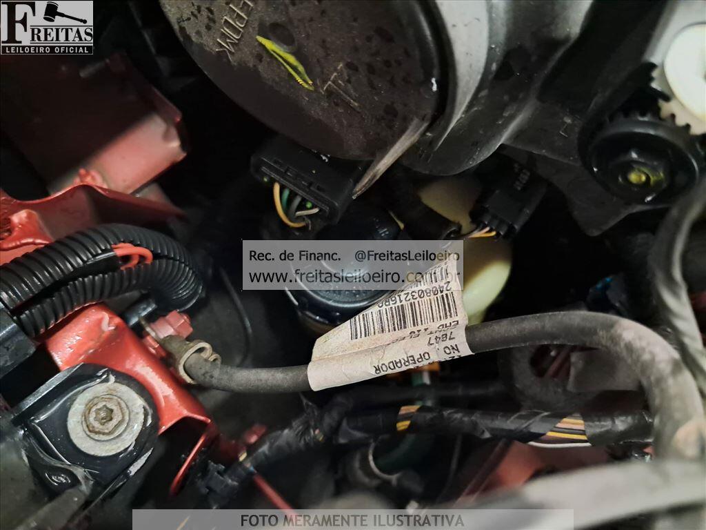 Foto 13 de 19: RENAULT/CAPTUR INTEN 16A, 17/18, PLACA: P__-___0, GASOL/ALC, VERMELHA
