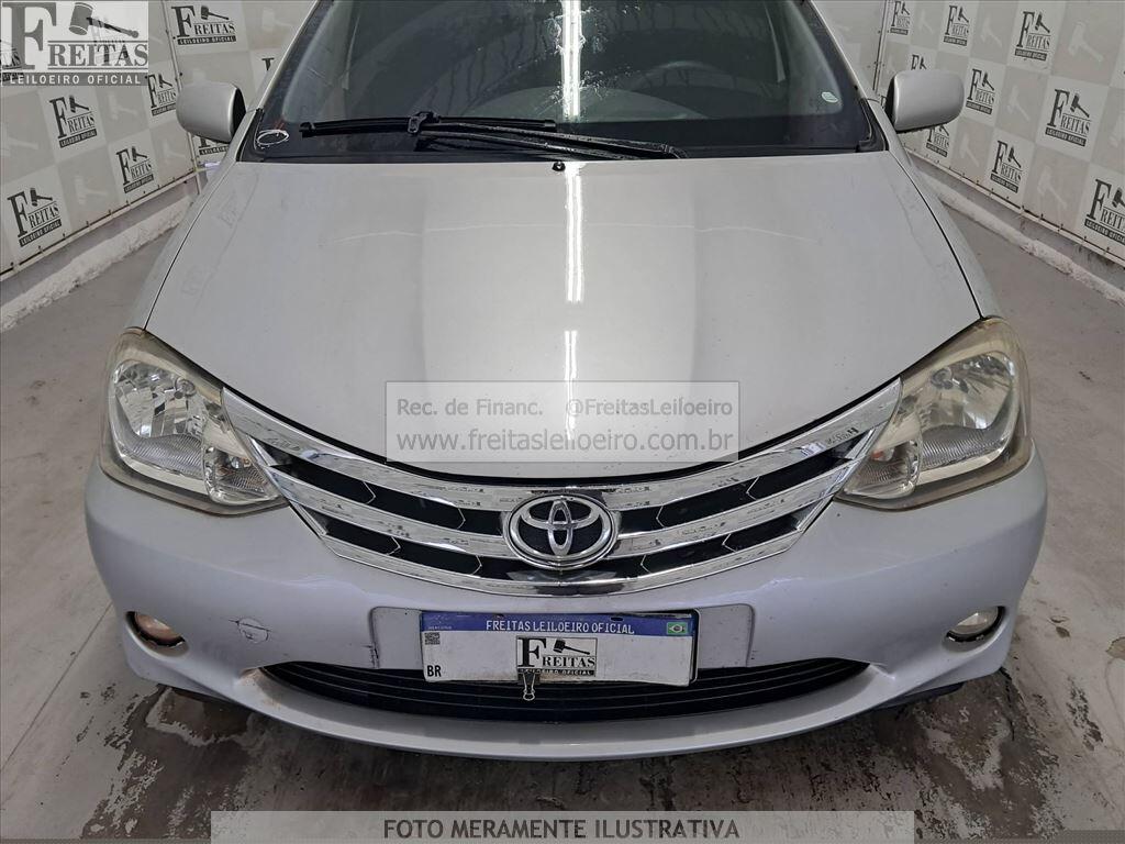 Foto 12 de 22: TOYOTA/ETIOS HB XLS, 13/13, PLACA: F__-___2, GASOL/ALC, PRATA