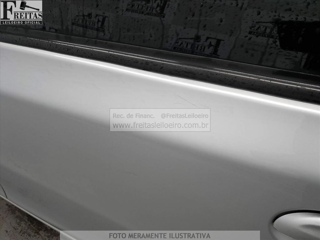 Foto 14 de 22: TOYOTA/ETIOS HB XLS, 13/13, PLACA: F__-___2, GASOL/ALC, PRATA