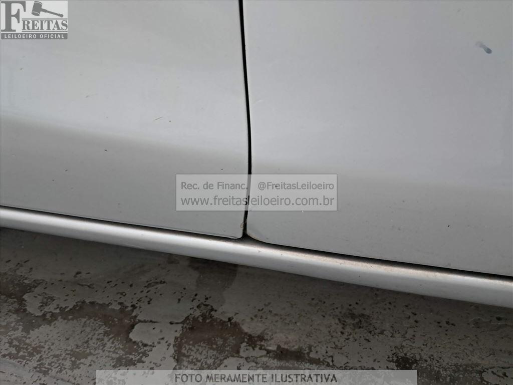 Foto 19 de 22: TOYOTA/ETIOS HB XLS, 13/13, PLACA: F__-___2, GASOL/ALC, PRATA