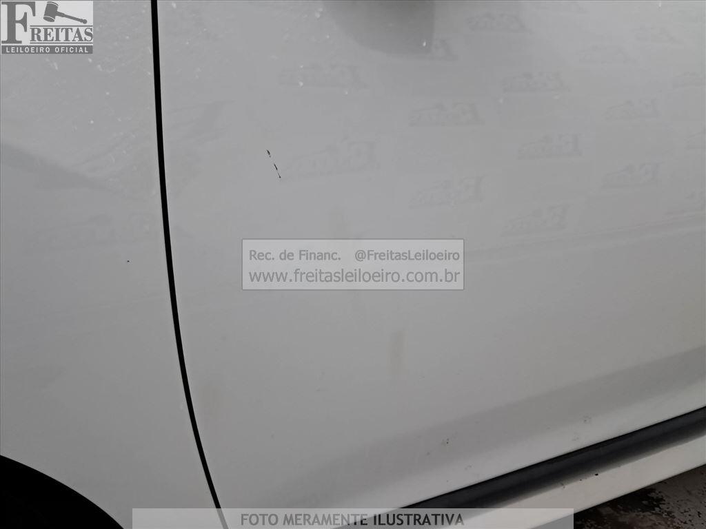 Foto 16 de 22: RENAULT/LOGAN EXPR 16 M, 15/16, PLACA: Q__-___3, GASOL/ALC, BRANCA