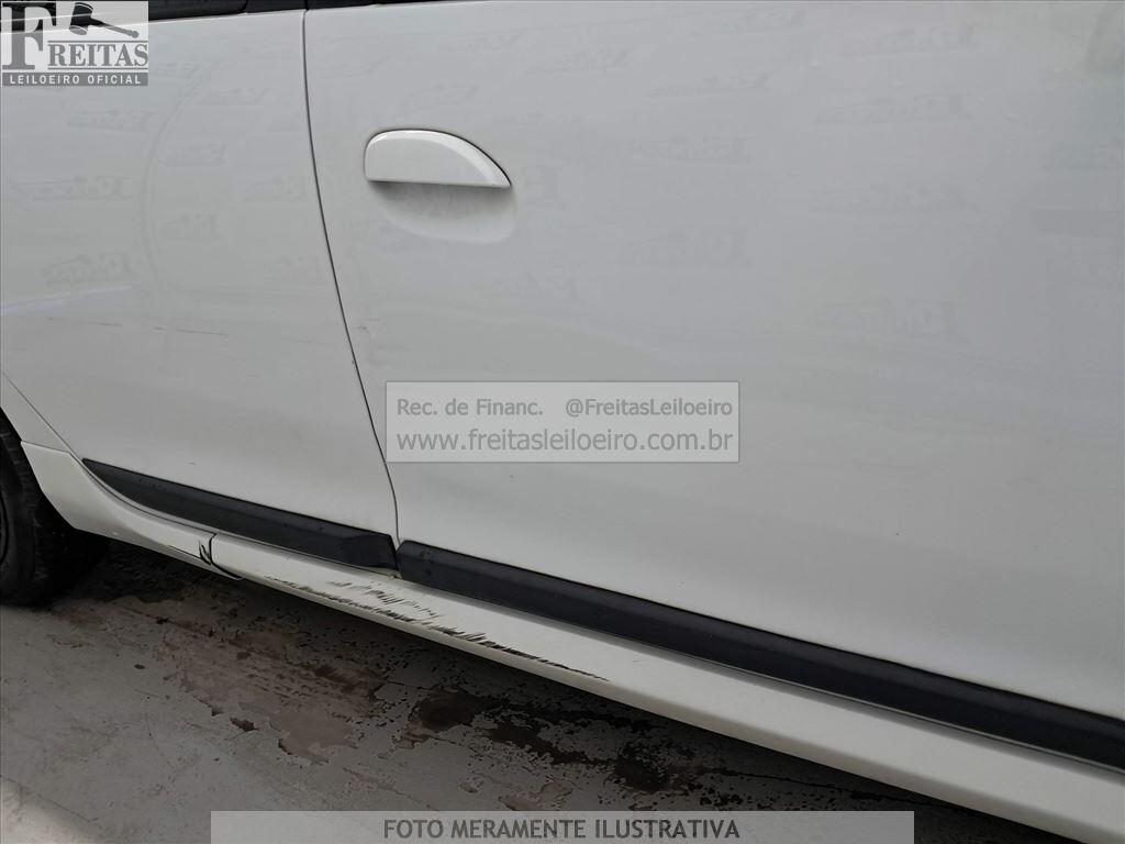 Foto 20 de 22: RENAULT/LOGAN EXPR 16 M, 15/16, PLACA: Q__-___3, GASOL/ALC, BRANCA