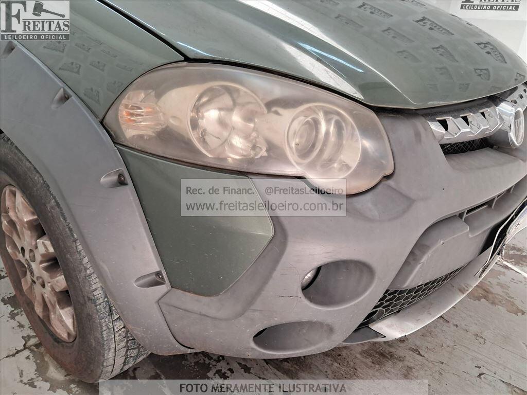 Foto 8 de 26: FIAT/STRADA ADVENTURE CD, 13/13, PLACA: A__-___1, GASOL/ALC, VERDE