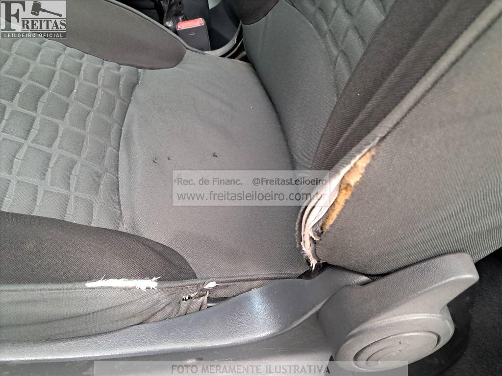 Foto 17 de 26: FIAT/STRADA ADVENTURE CD, 13/13, PLACA: A__-___1, GASOL/ALC, VERDE