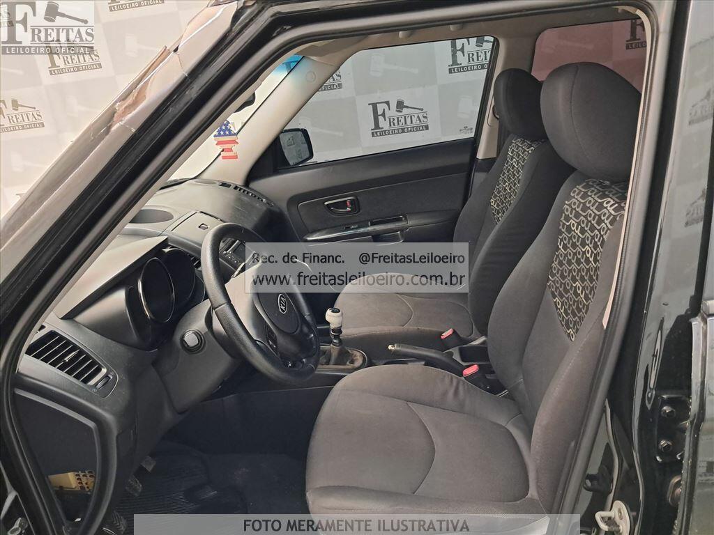 Foto 6 de 23: I/KIA SOUL EX 1.6 FF MT, 11/12, PLACA: O__-___6, GASOL/ALC, PRETA