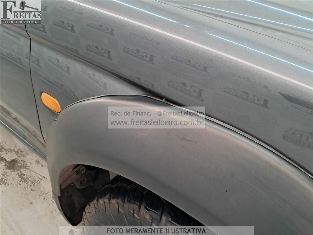 Foto 9 de 27: MMC/L200 4X4 GL, 11/12, PLACA: A__-___2, DIESEL, CINZA