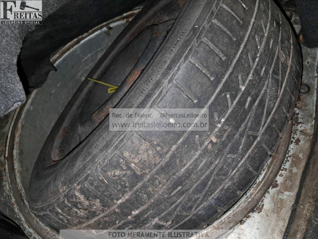 Foto 8 de 22: VW/VOYAGE 1.6, 10/11, PLACA: H__-___3, GASOL/ALC, PRATA