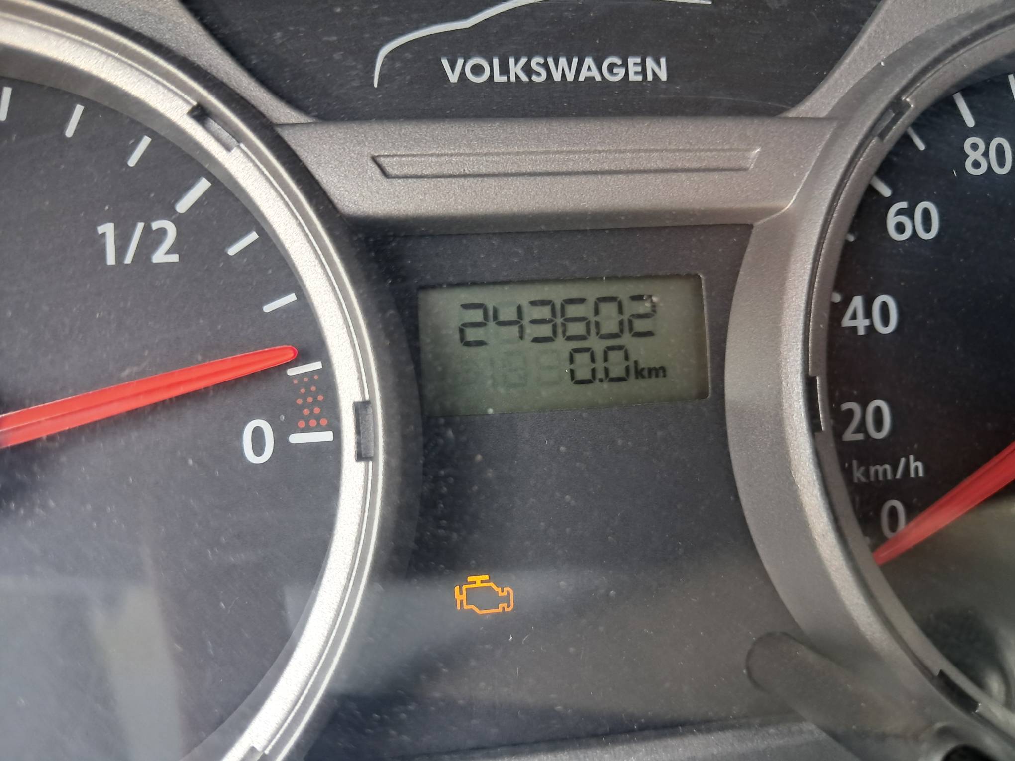 Foto 22 de 22: VW/VOYAGE 1.6, 10/11, PLACA: H__-___3, GASOL/ALC, PRATA