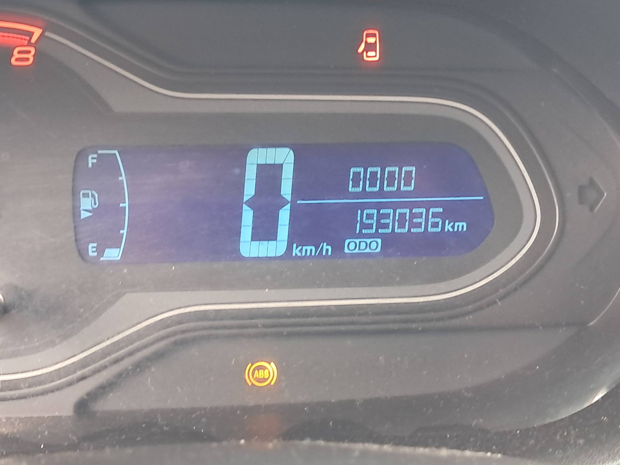 Foto 25 de 25: CHEVROLET/ONIX 1.0MT LT, 12/13, PLACA: E__-___6, GASOL/ALC, VERMELHA