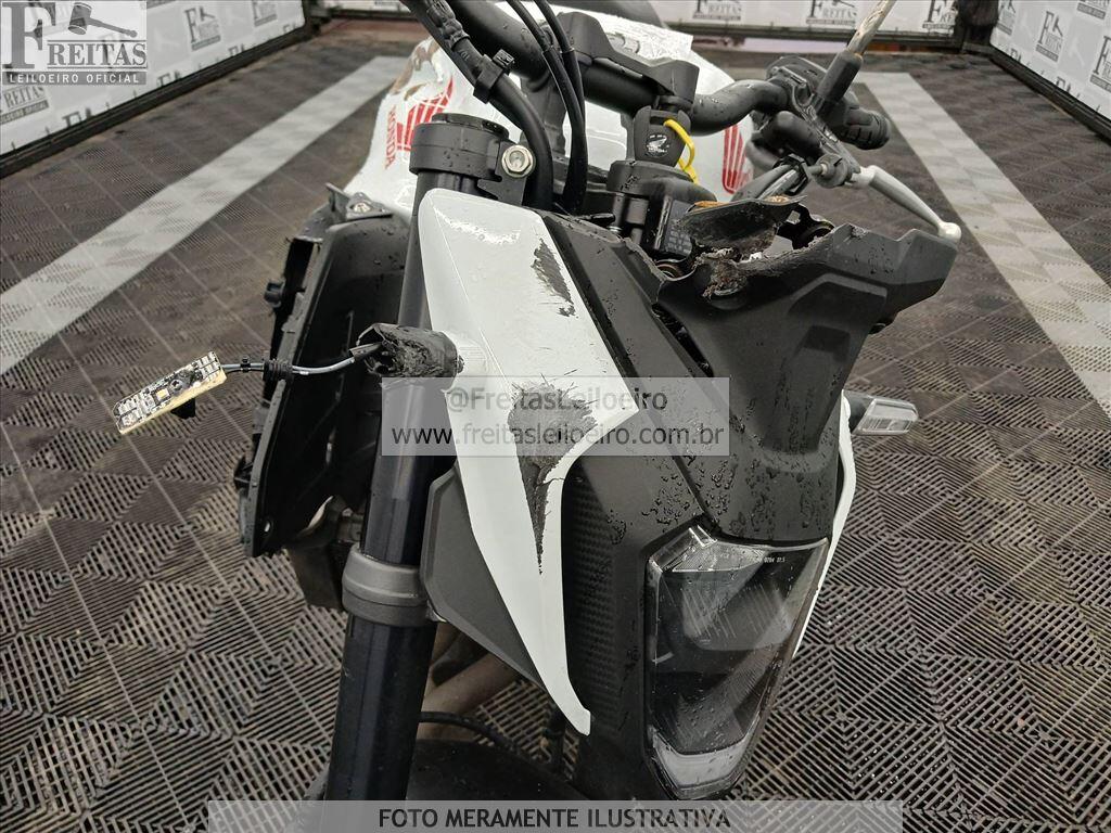 Foto 9 de 13: HONDA/CB 500 HORNET, 25/26, PLACA: U__-___0, GASOLINA, BRANCA