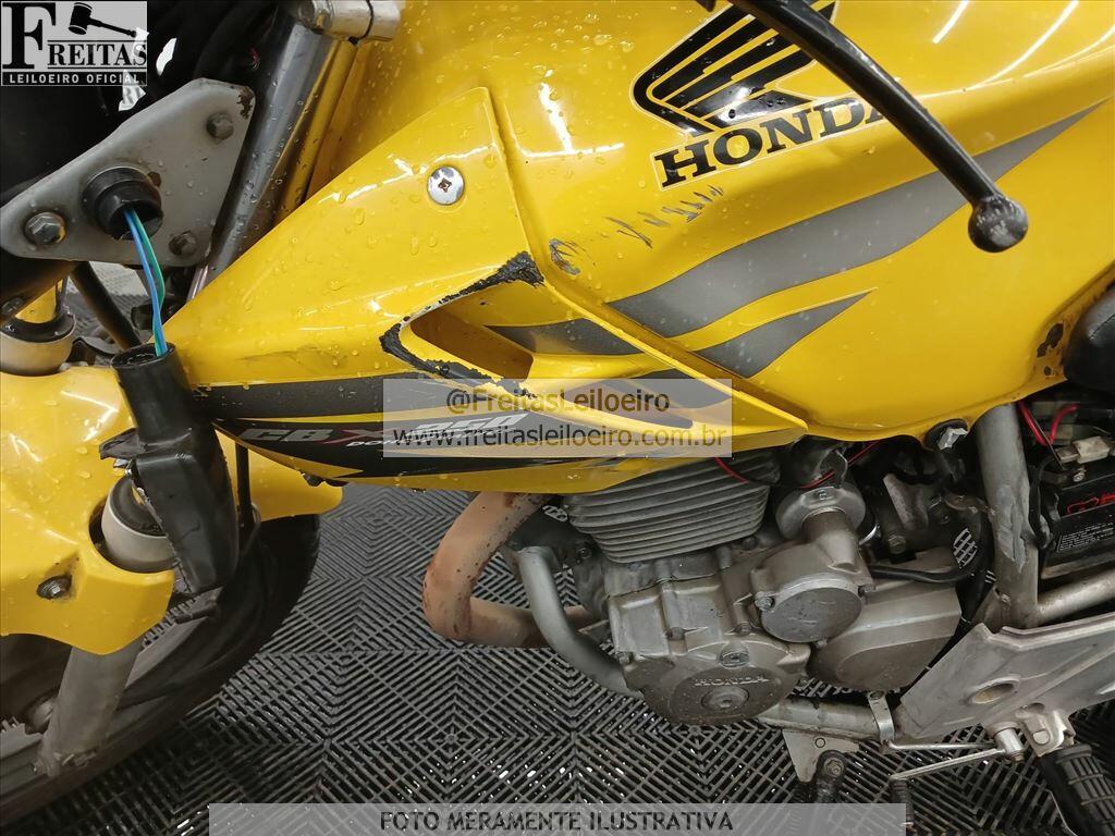 Foto 11 de 15: HONDA/CBX 250 TWISTER, 07/07, PLACA: D__-___3, GASOLINA, AMARELA