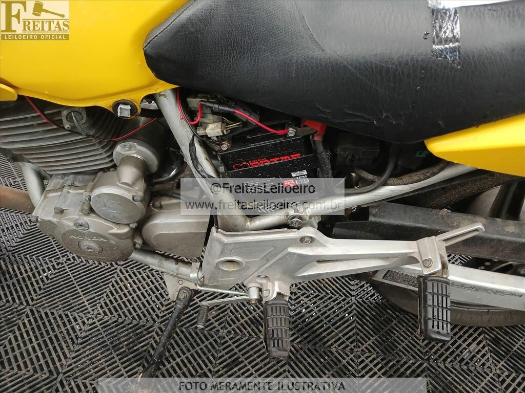 Foto 12 de 15: HONDA/CBX 250 TWISTER, 07/07, PLACA: D__-___3, GASOLINA, AMARELA