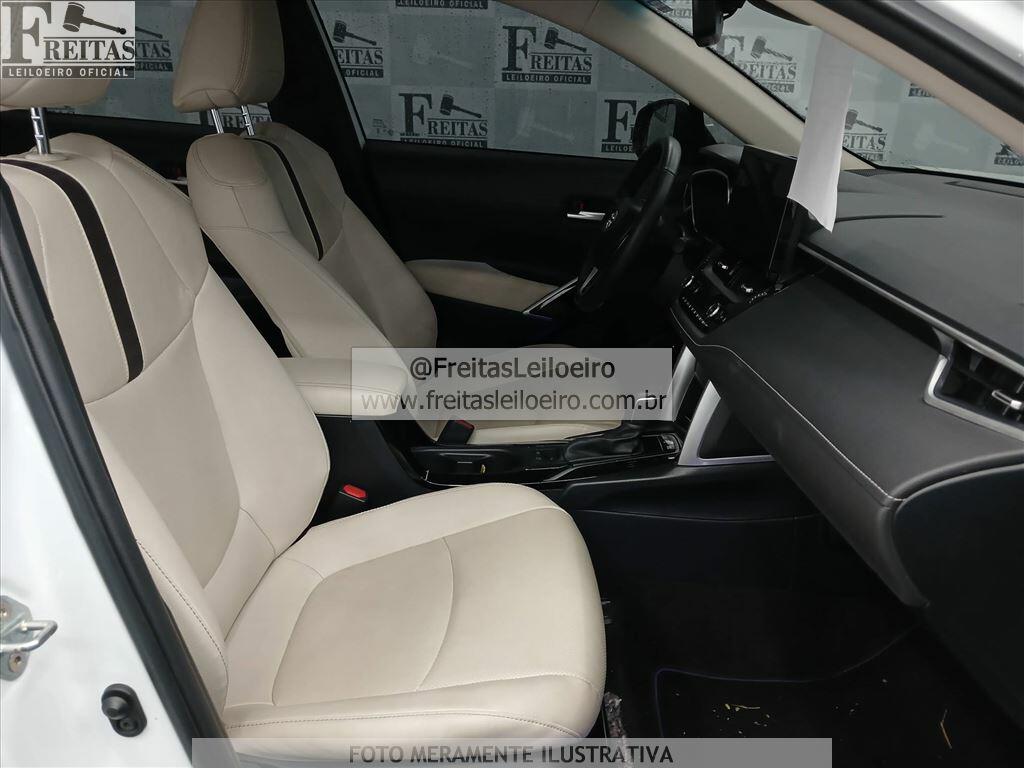 Foto 6 de 21: TOYOTA/CCROSS XRX HYBRID, 25/26, PLACA: T__-___9, GAS/AL/ELE, BRANCA