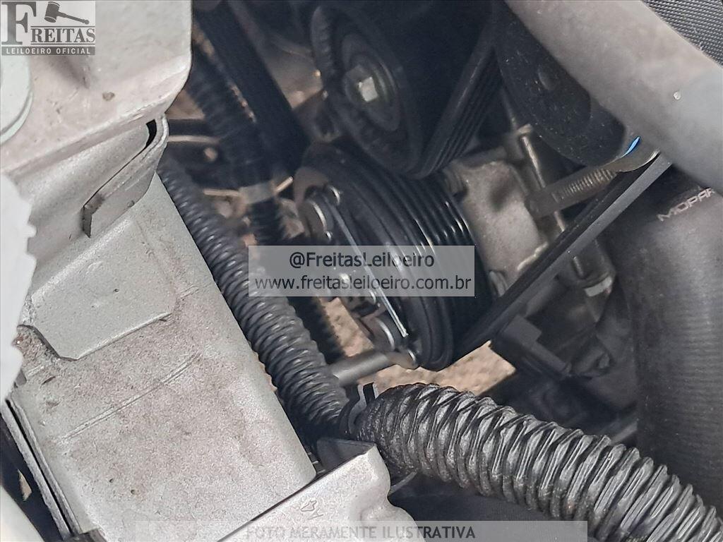Foto 12 de 18: JEEP/COMMANDER OVR T, 24/25, PLACA: S__-___5, GASOL/ALC, CINZA