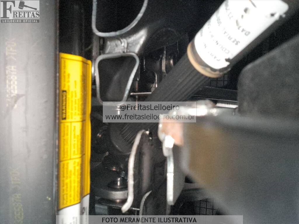 Foto 14 de 18: JEEP/COMMANDER OVR T, 24/25, PLACA: S__-___5, GASOL/ALC, CINZA