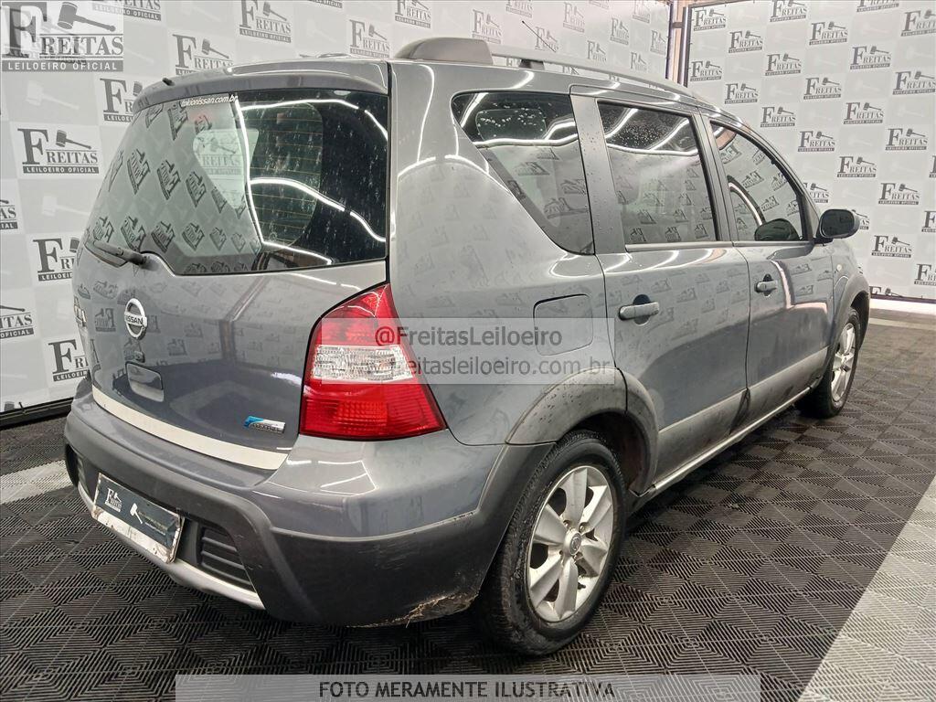 Foto 4: NISSAN/LIVINA XGEAR 18, 13/14, PLACA: F__-___6, GASOL/ALC, CINZA