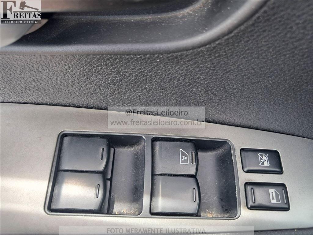 Foto 13 de 19: NISSAN/LIVINA XGEAR 18, 13/14, PLACA: F__-___6, GASOL/ALC, CINZA