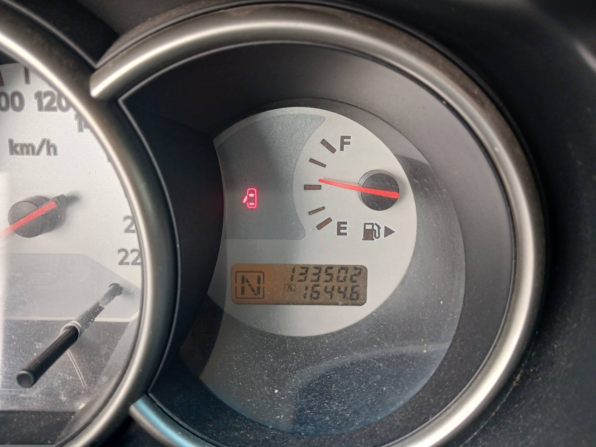 Foto 19 de 19: NISSAN/LIVINA XGEAR 18, 13/14, PLACA: F__-___6, GASOL/ALC, CINZA