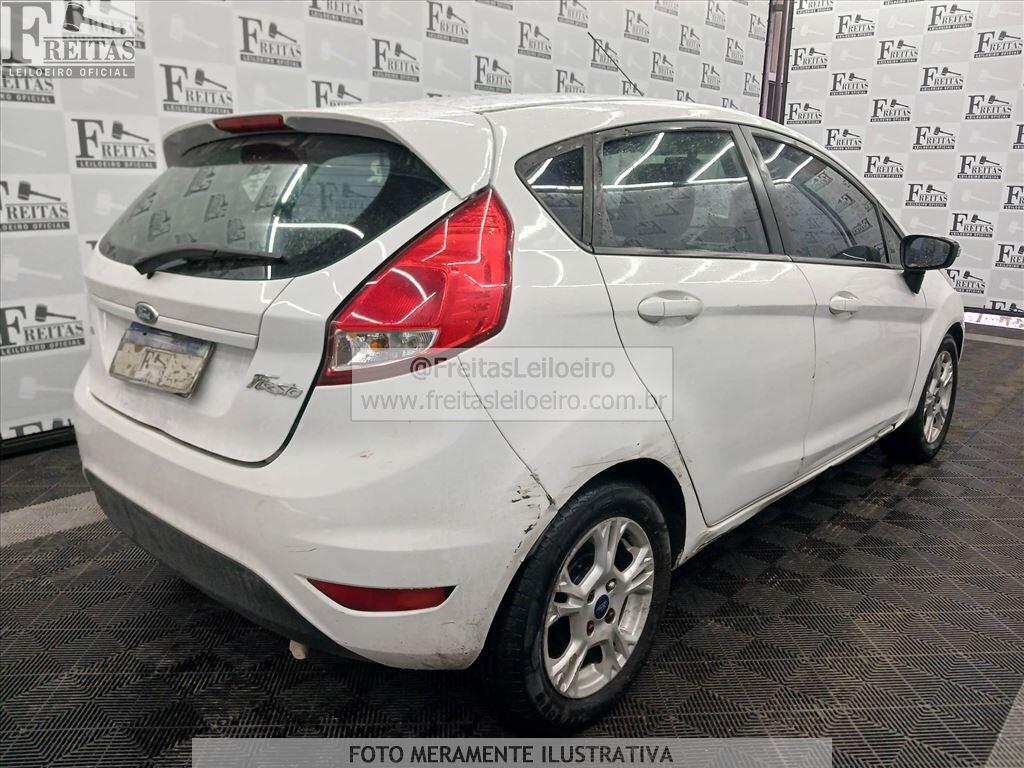 Foto 4: FORD/FIESTA HA 1.6L SE, 13/14, PLACA: F__-___3, GASOL/ALC, BRANCA