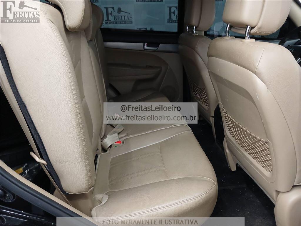 Foto 7 de 23: I/KIA SORENTO EX2 2.4G25, 12/12, PLACA: F__-___4, GASOLINA, PRETA