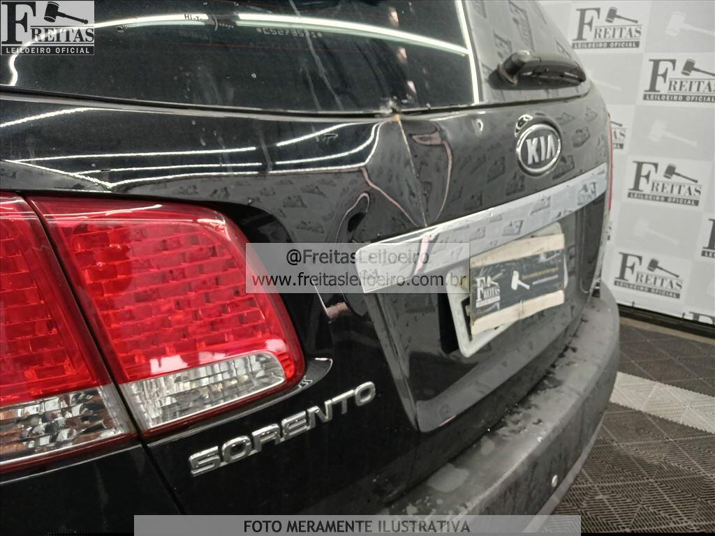Foto 21 de 23: I/KIA SORENTO EX2 2.4G25, 12/12, PLACA: F__-___4, GASOLINA, PRETA