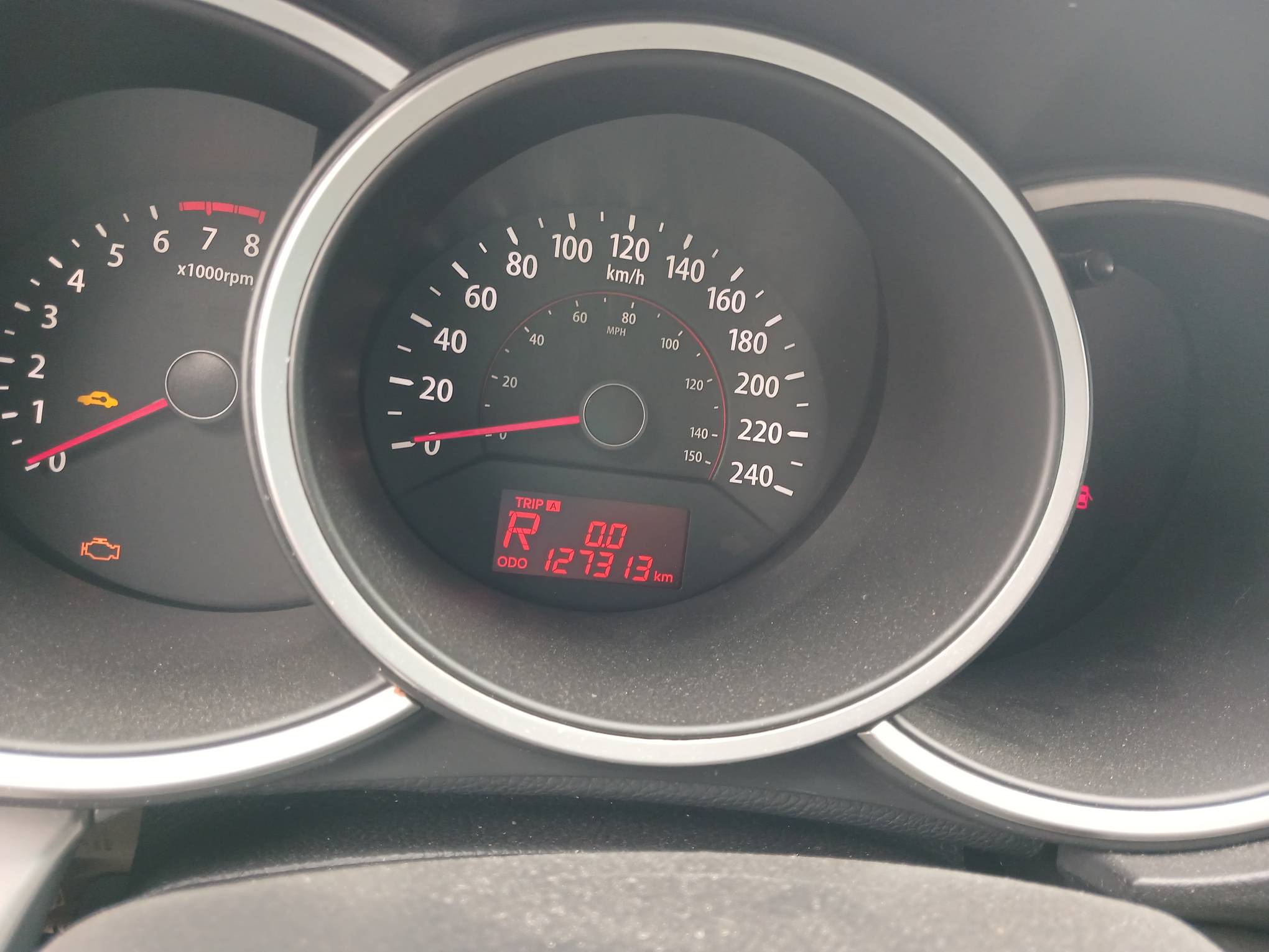 Foto 23 de 23: I/KIA SORENTO EX2 2.4G25, 12/12, PLACA: F__-___4, GASOLINA, PRETA