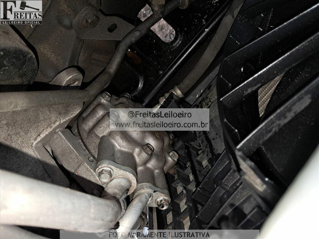 Foto 11 de 17: RENAULT/DUSTER 16 D 4X2, 13/13, PLACA: A__-___8, GASOL/ALC, PRATA