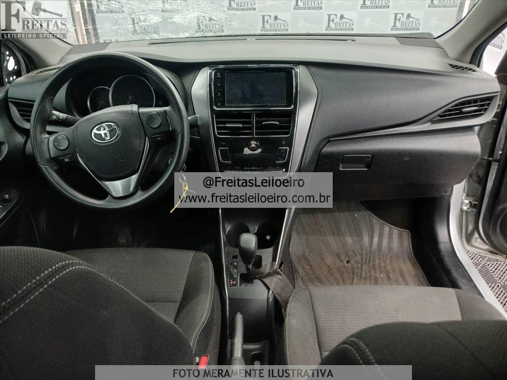 Foto 5: TOYOTA/YARIS SA XL15, 23/24, PLACA: F__-___3, GASOL/ALC, PRATA