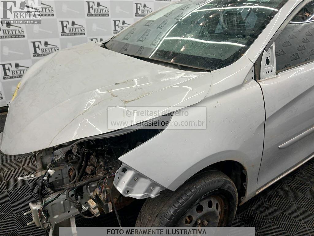 Foto 15 de 18: TOYOTA/YARIS SA XL15, 23/24, PLACA: F__-___3, GASOL/ALC, PRATA