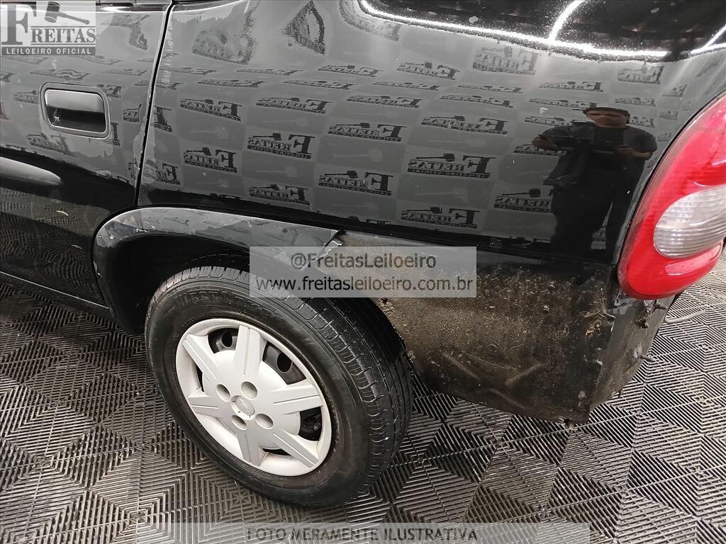 Foto 14 de 18: GM/CLASSIC SPIRIT, 04/05, PLACA: A__-___5, GASOLINA, PRETA