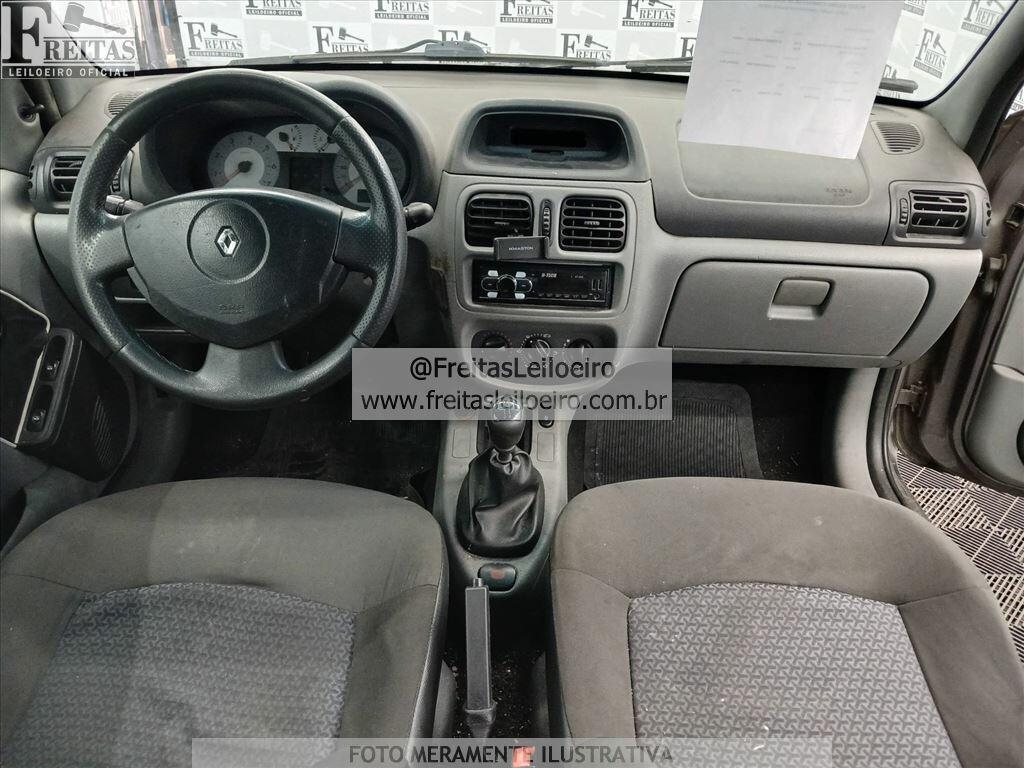 Foto 5: RENAULT/CLIO EXP 10 16VH, 05/06, PLACA: D__-___7, GASOL/ALC, CINZA