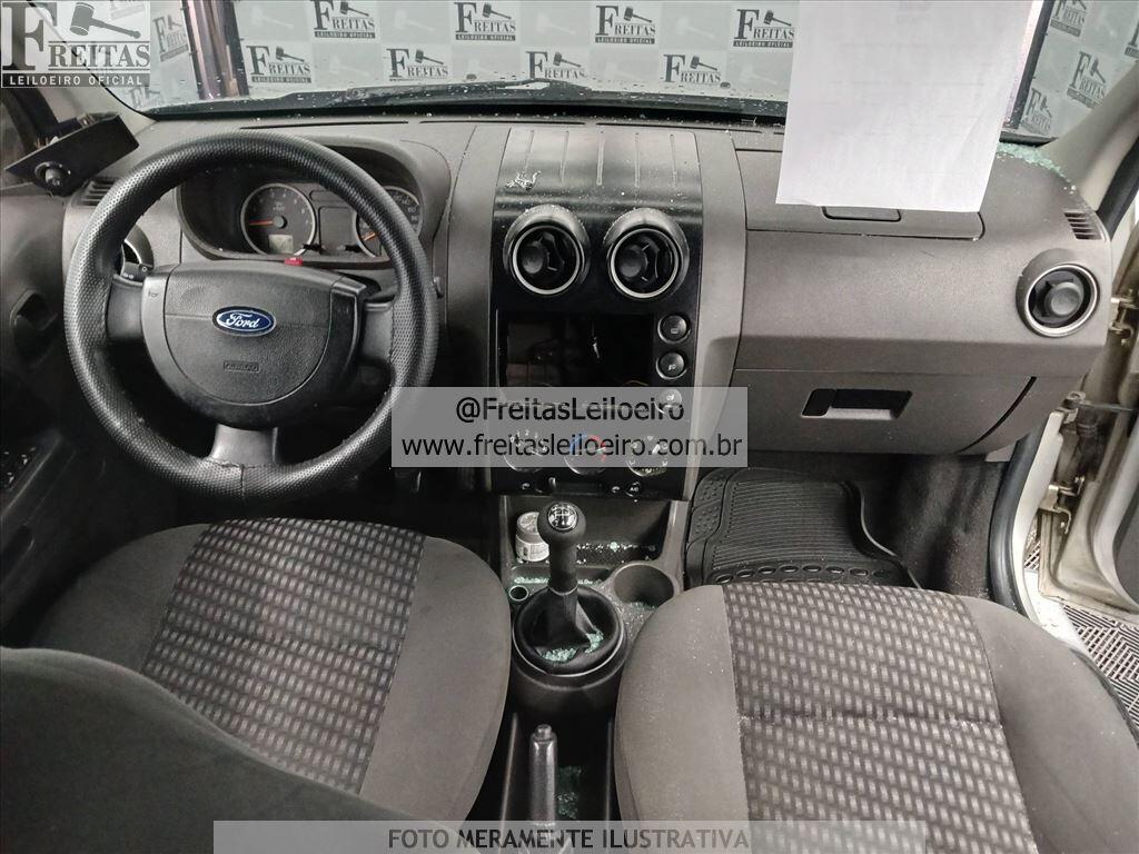 Foto 5: FORD/ECOSPORT XLS1.6FLEX, 05/06, PLACA: D__-___9, GASOL/ALC, PRATA