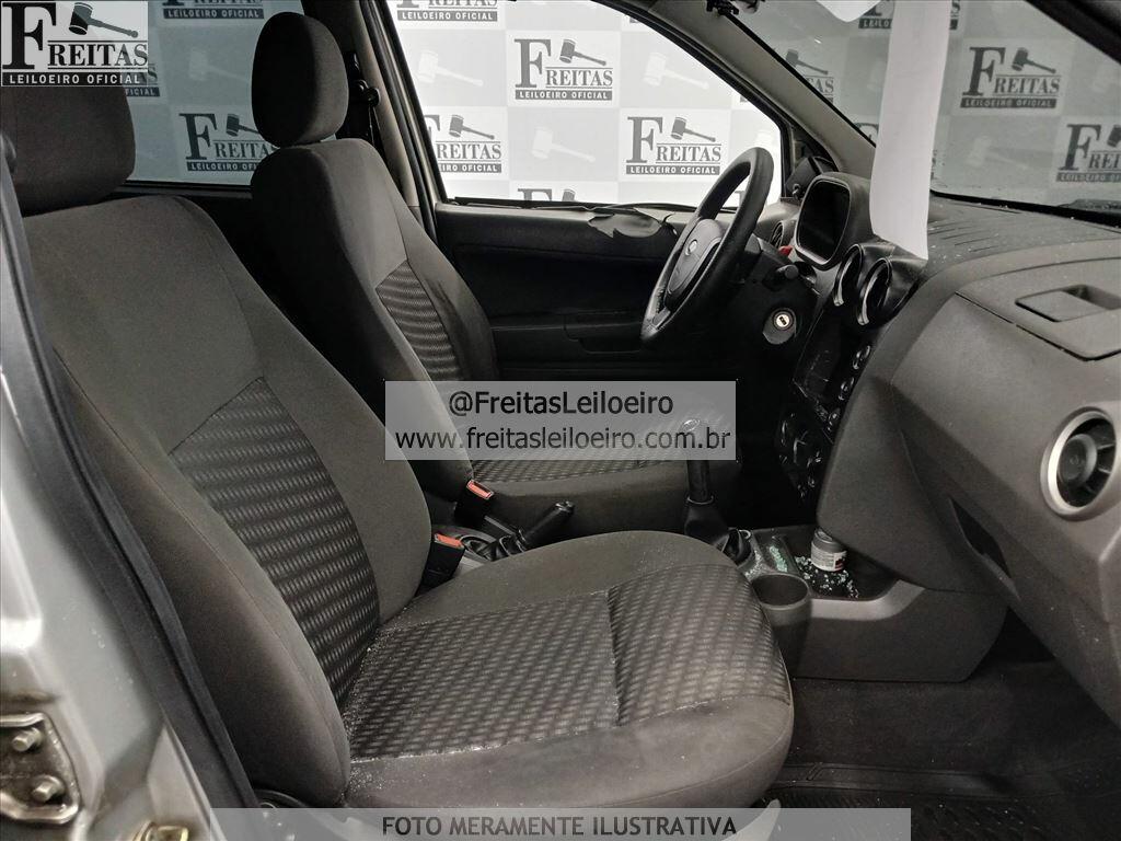 Foto 6 de 18: FORD/ECOSPORT XLS1.6FLEX, 05/06, PLACA: D__-___9, GASOL/ALC, PRATA